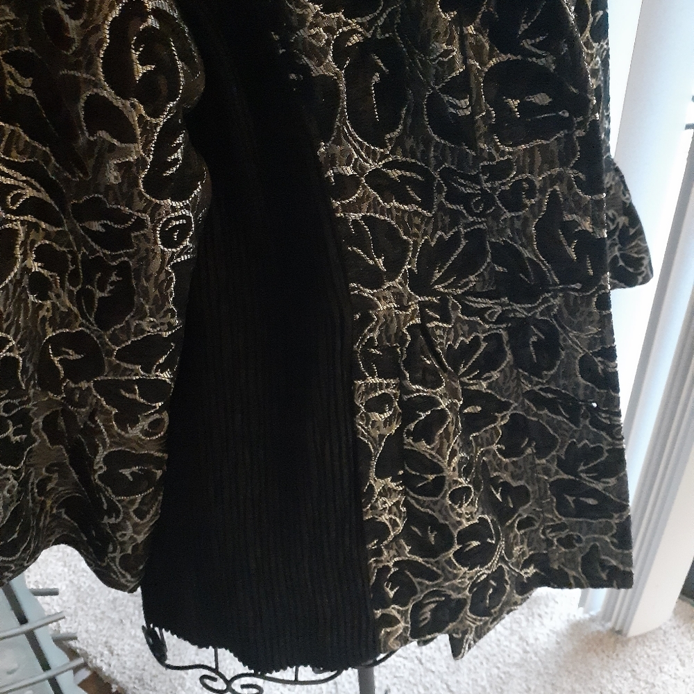 Lindi black gold jacket - Picture 3 of 6